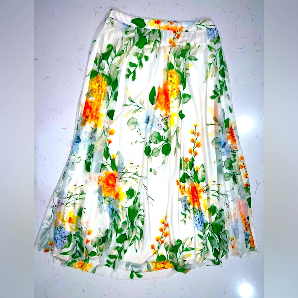 C‎ EST. 1946 Floral Print Women's Long Skirt Size Medium